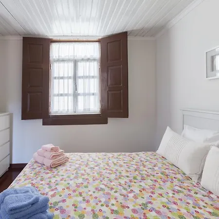 Oliveira's Place Apartment
